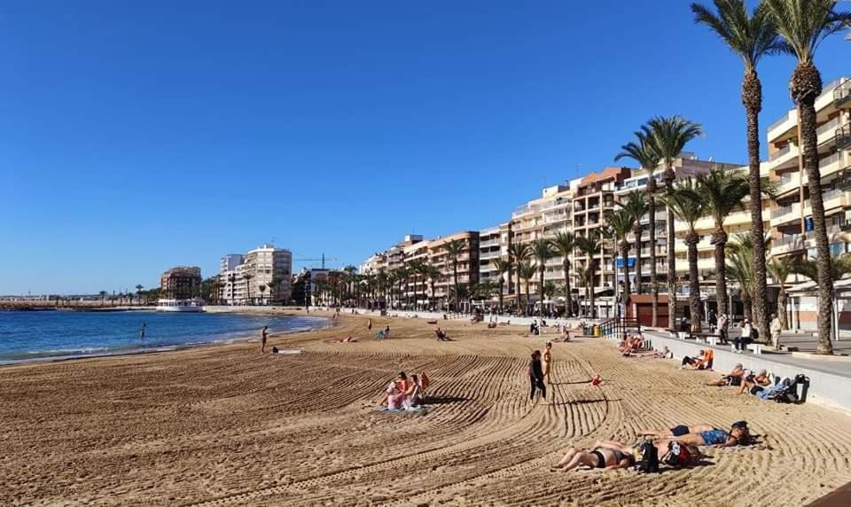 Apartamento Azzurro Apartment Torrevieja Exterior photo